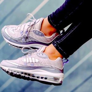 NIKE AIR MAX 98 SE VAST GREY METALLIC PURPLE Wmn Size 7.5